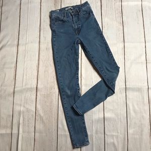 LEVI’S Mile High Super Skinny Jeans Size 26